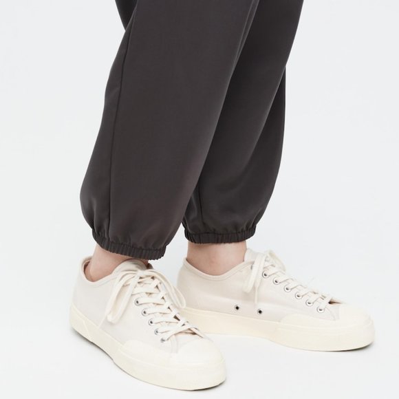 NEW UNIQLO Satin Drape Jogger Pants women's pants size LARGE - Picture 3 of 5